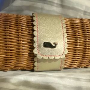 Vineyard Vines Straw seersucker clutch